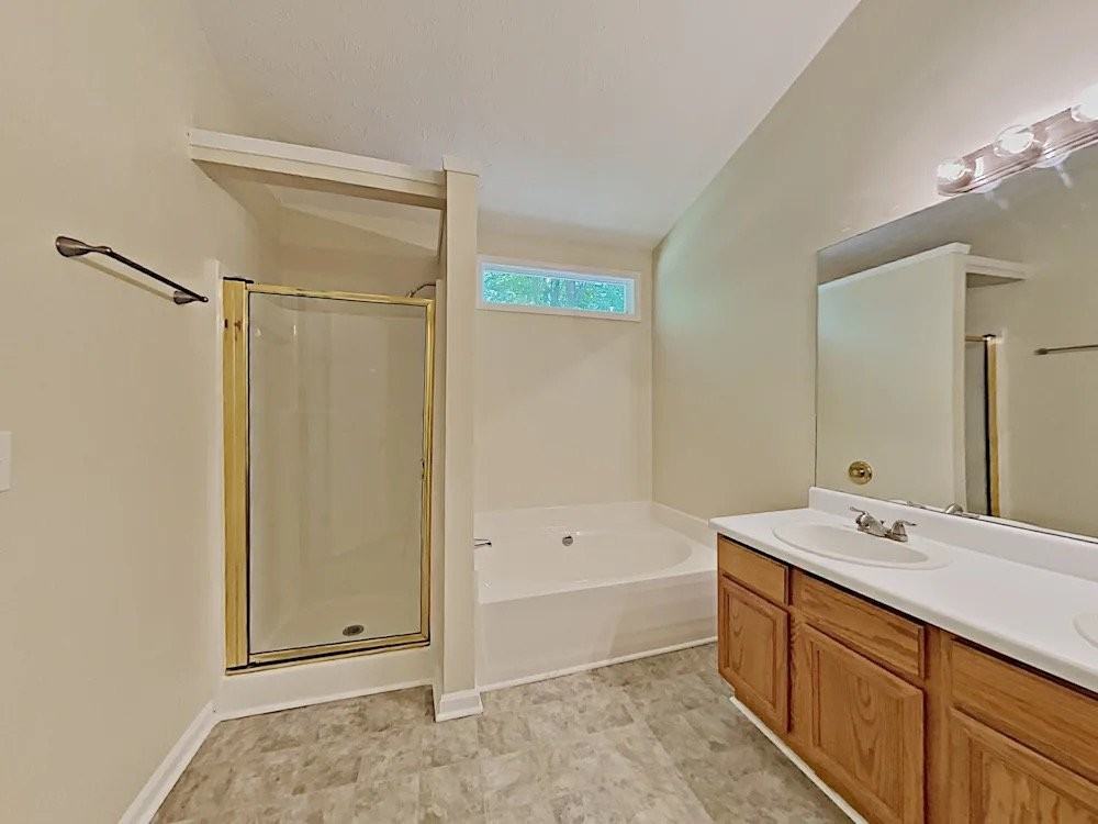 275 Promenade Way Sw - Photo 3 of 6