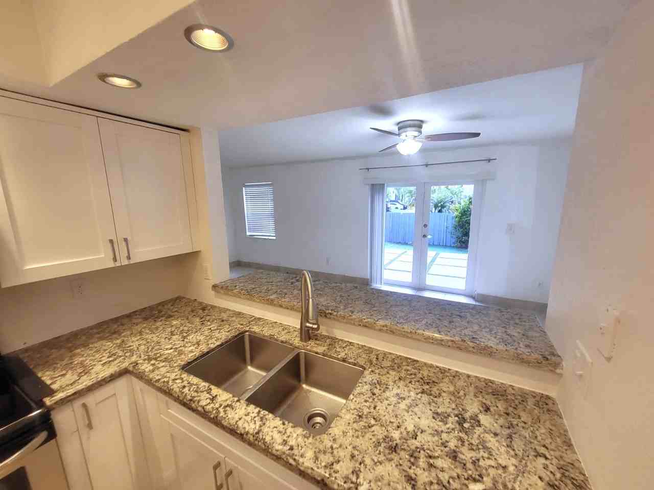20758 Sw 83rd Ave #20758 - Photo 7 of 16