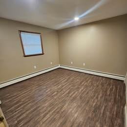 292 Reynolds Ave #102 - Photo 4 of 8