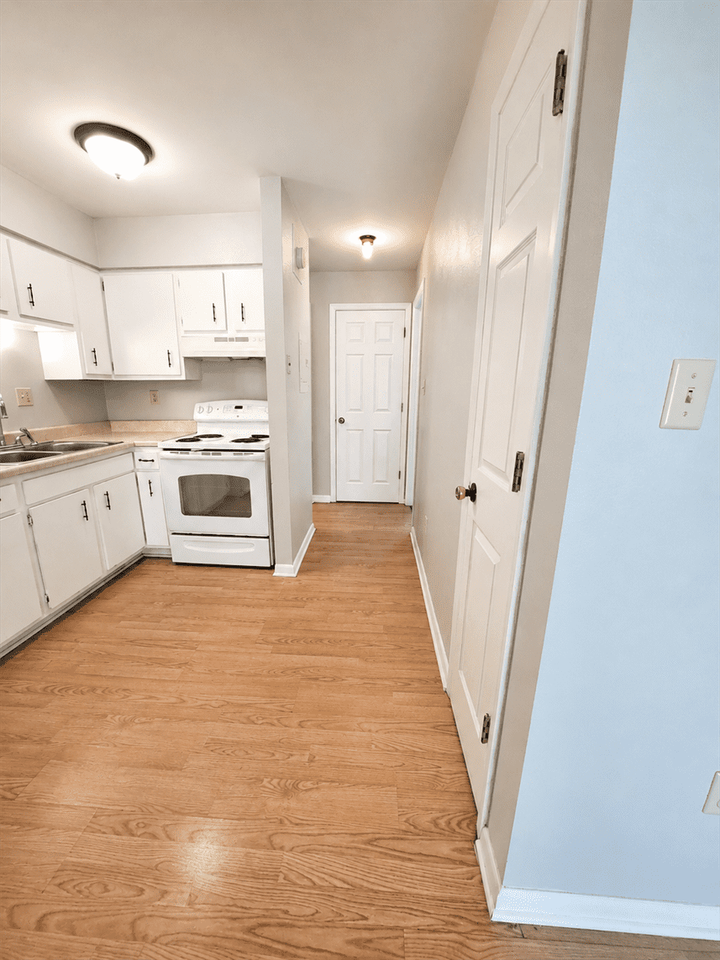 16 Mello Ave #A - Photo 3 of 6
