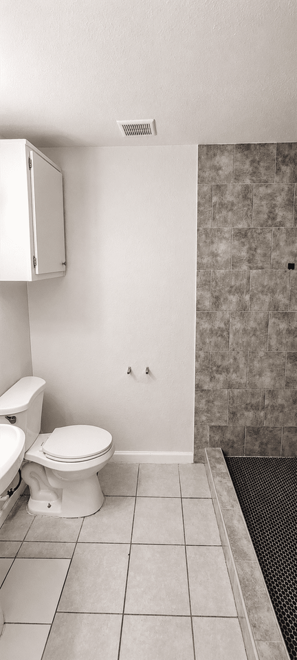 7818 Oak Knoll Ln #A - Photo 7 of 17