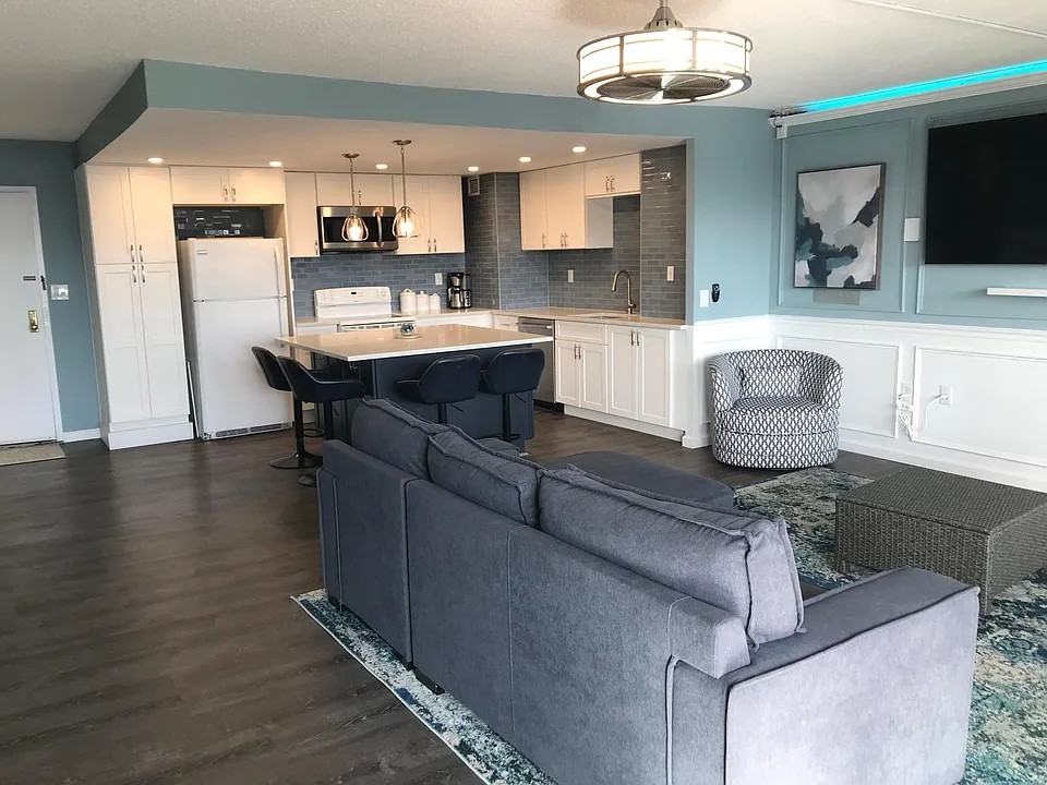 480 Ocean Ave N #3F - Photo 3 of 20