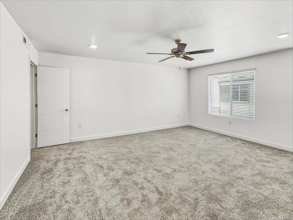 6031 W Lower Brook Ln #NA - Photo 7 of 12