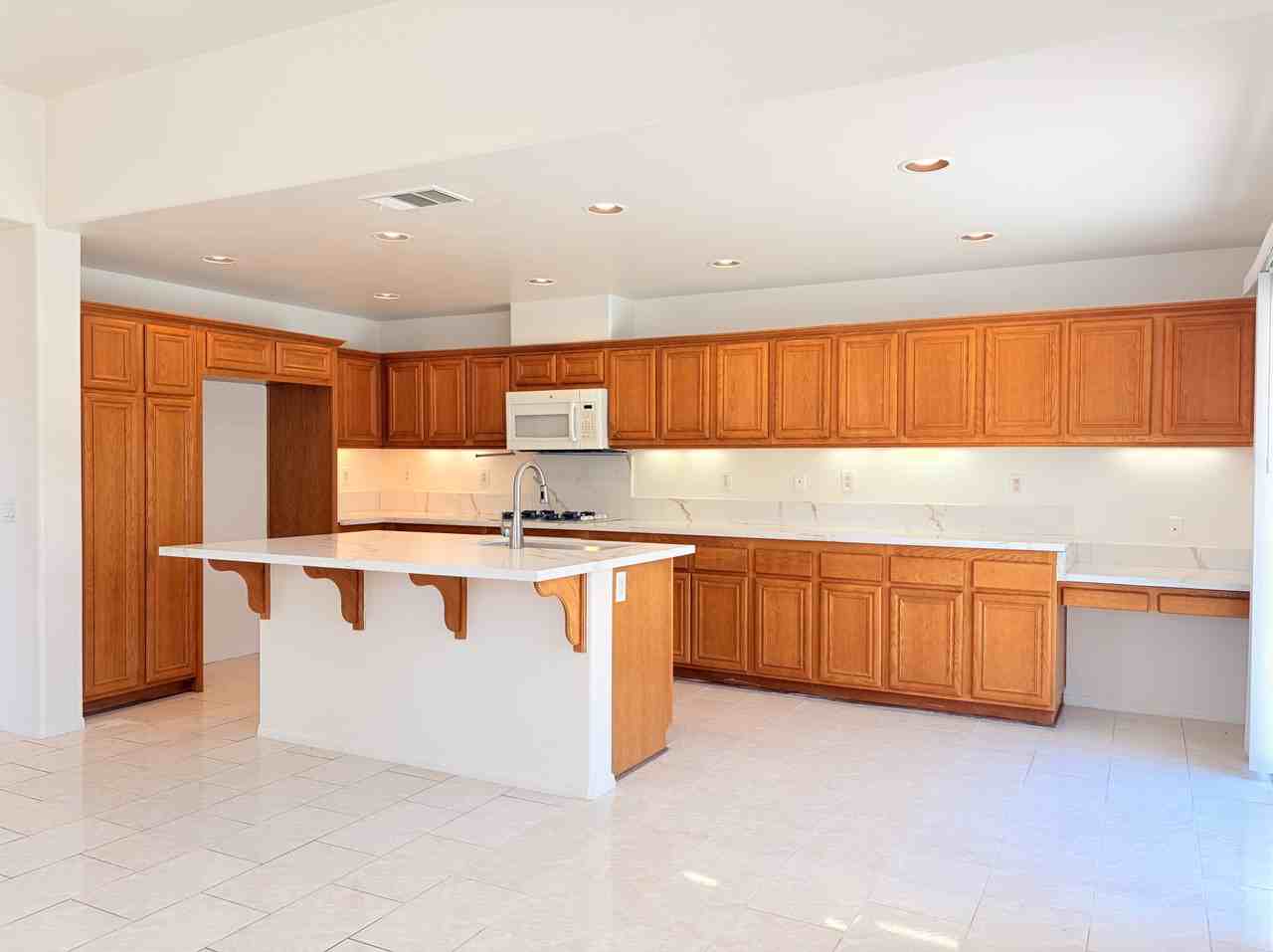 28330 Linda Vista St #NA - Photo 3 of 45