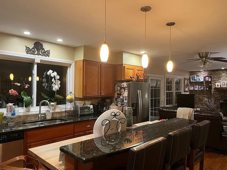 16 Berta Lane - Photo 2 of 10