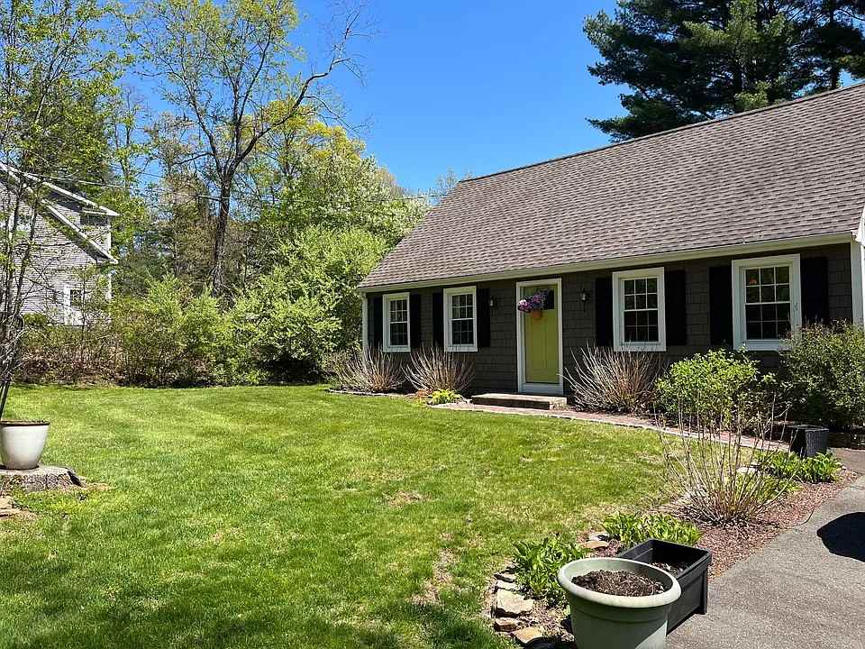 16 Berta Lane - Photo 5 of 10