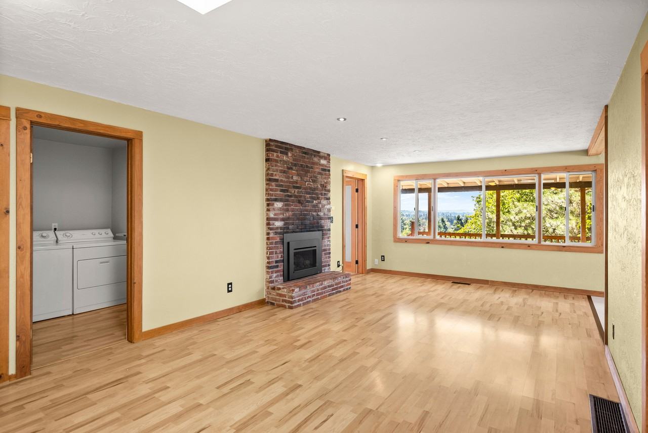5034 Se Flavel Dr #NA - Photo 3 of 22