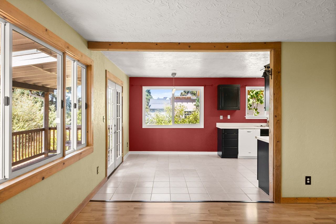 5034 Se Flavel Dr #NA - Photo 4 of 22