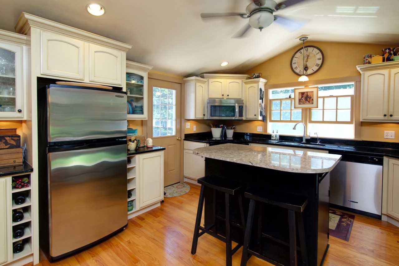 6 6 Beachway  *winter Rental #NA - Photo 4 of 11