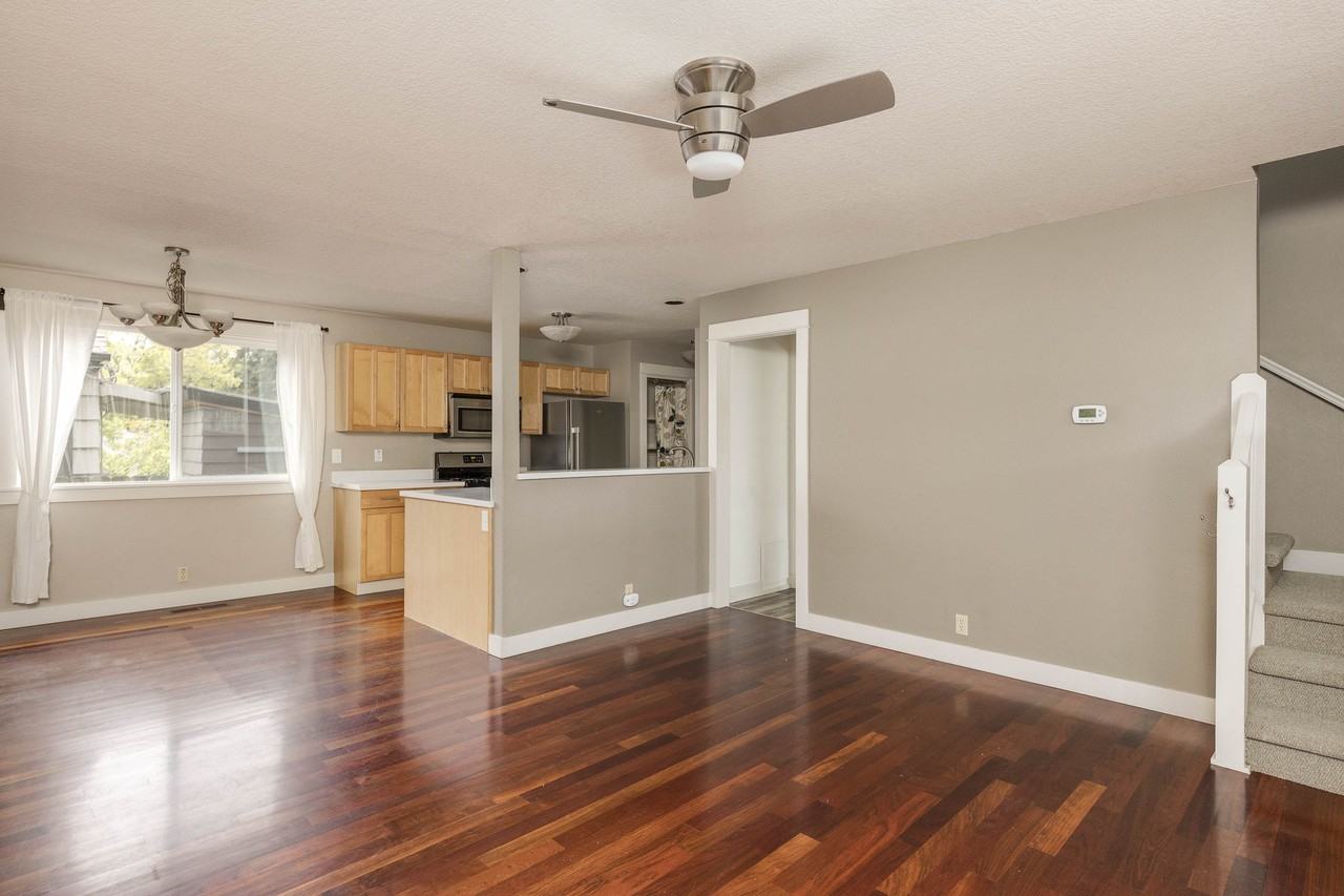 4017 Ne Roselawn St #NA - Photo 4 of 24