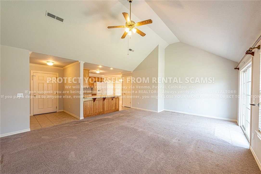 245 Ravenwood Rd #A - Photo 5 of 16