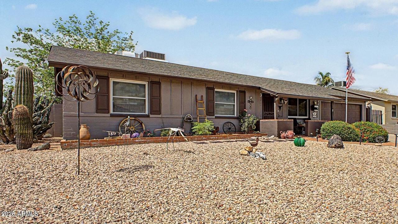 14002 N 37th Pl - Photo 4 of 29