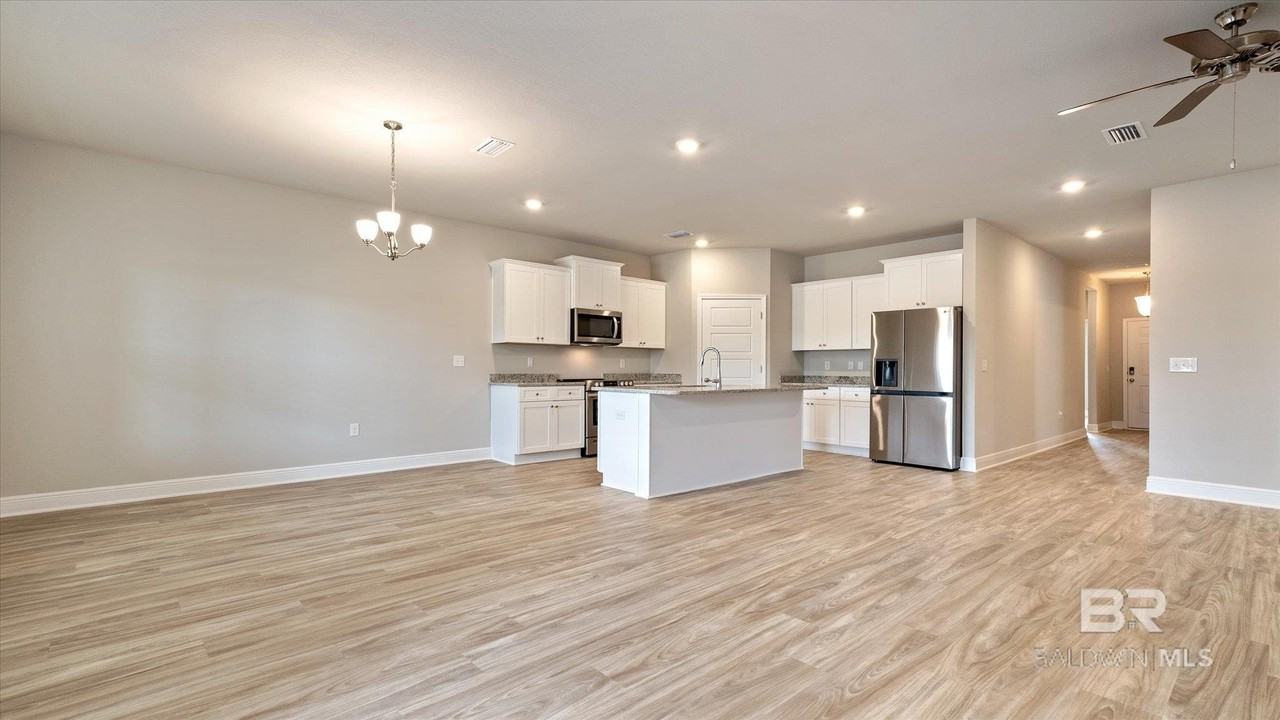 31448 Memphis Loop - Photo 2 of 22