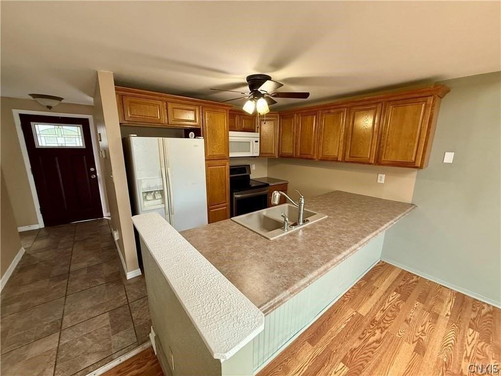 5452 Borgase Ln - Photo 3 of 14