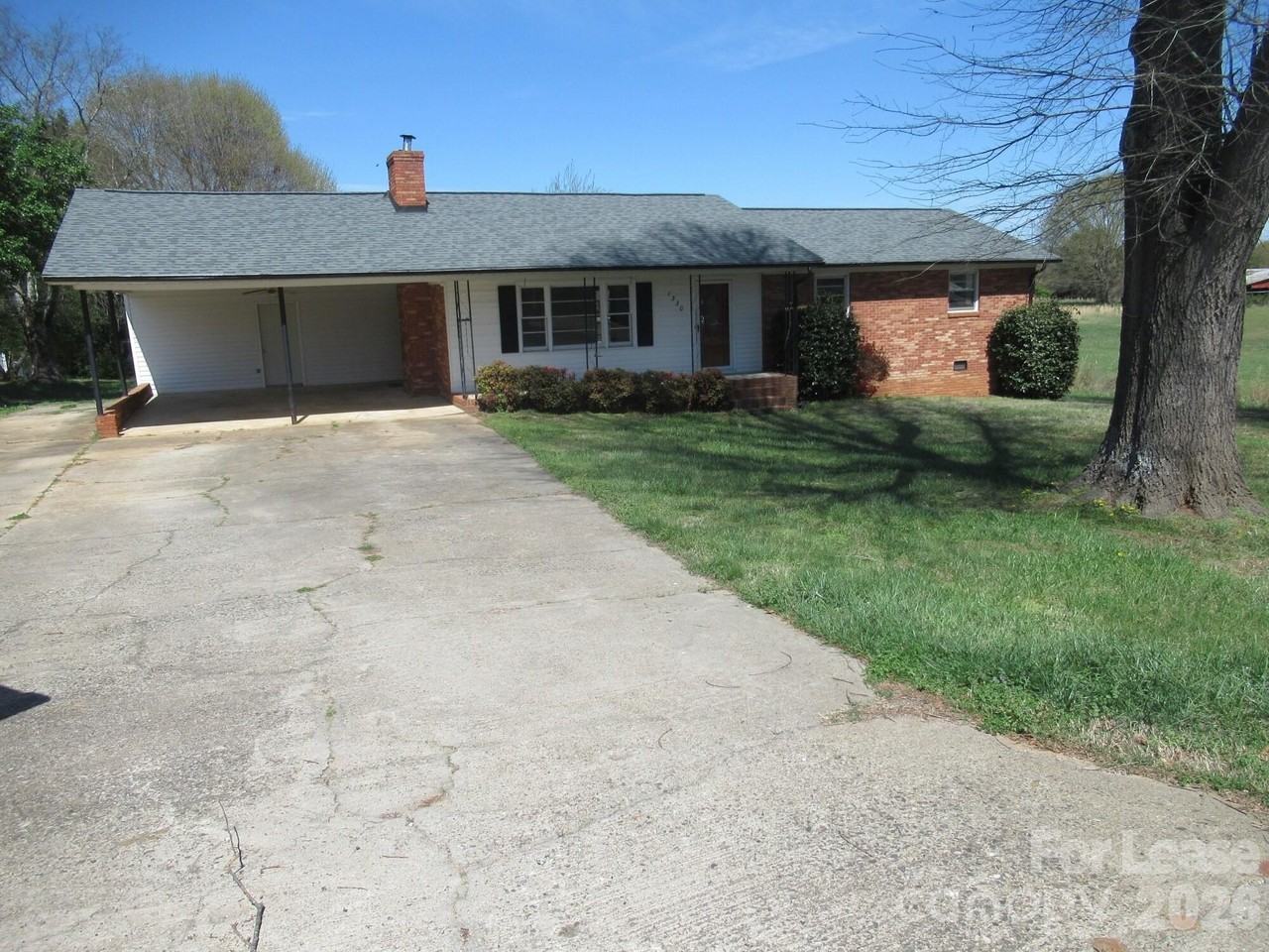 1330 Davis Rd