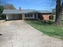 featured image of 1330 Davis Rd