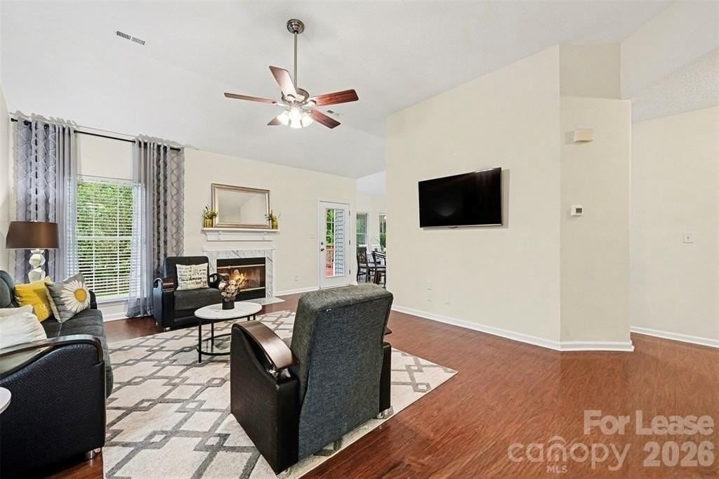 13505 Gatestone Ln - Photo 4 of 13