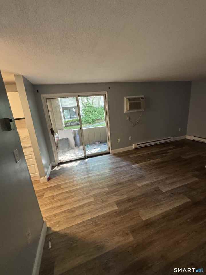 104 Burgundy Hill Ln #104 - Photo 5 of 9
