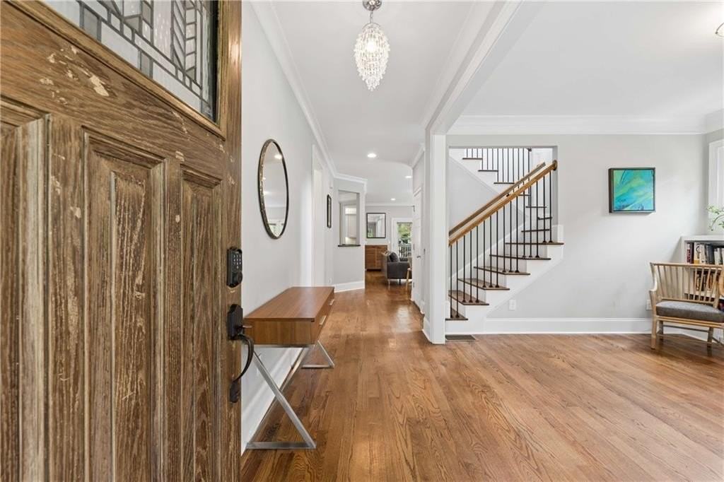 355 6th St Ne - Photo 4 of 47