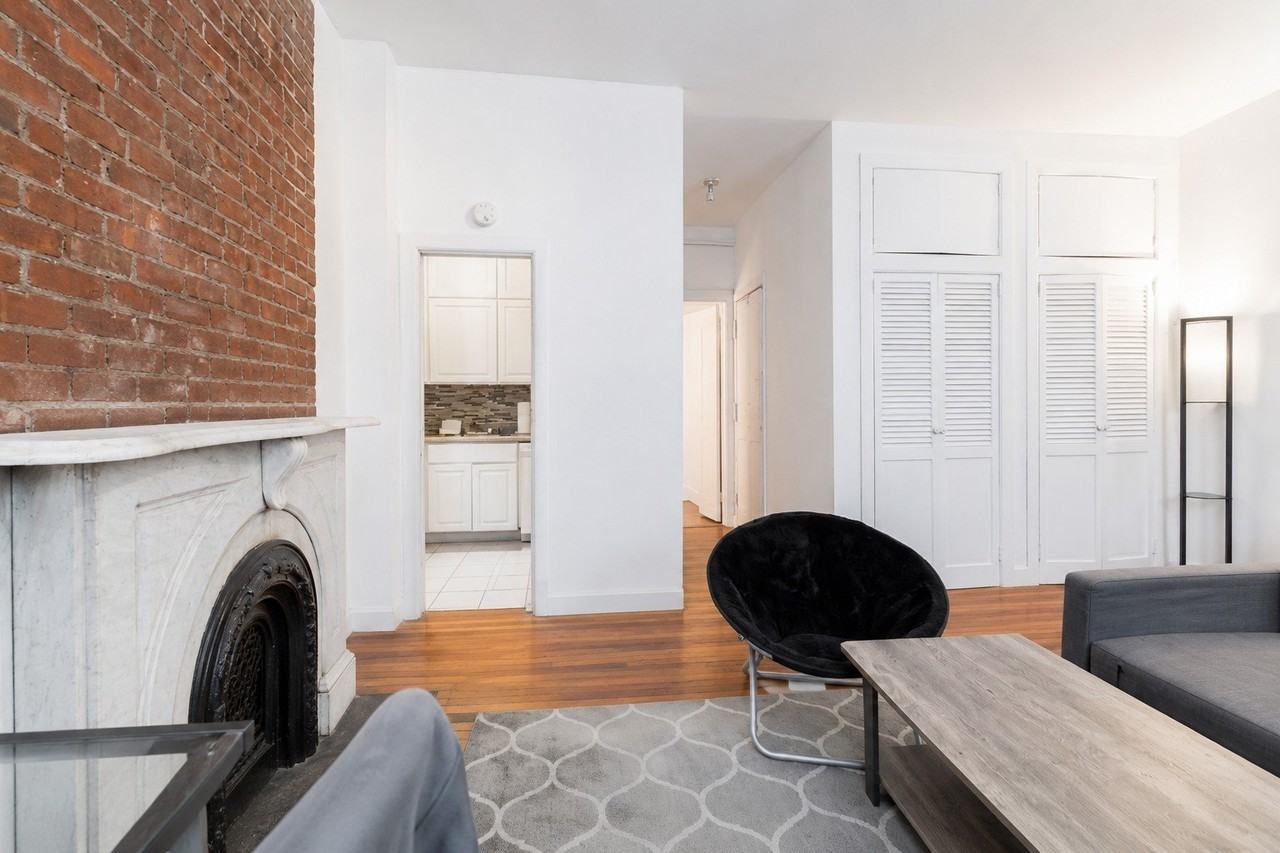 102 E 30th St Apt 3r - Photo 4 of 6