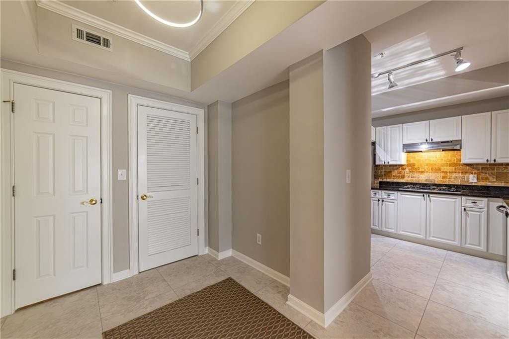 3275 Lenox Rd Ne #214 - Photo 5 of 50