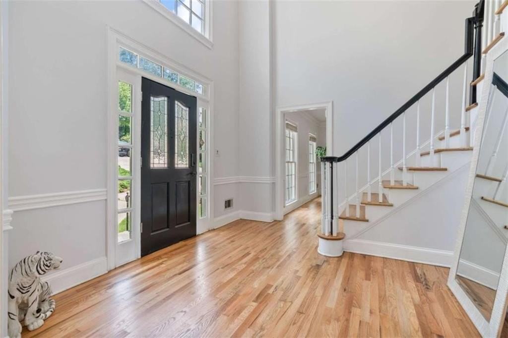 275 Sageglen Rd - Photo 2 of 23