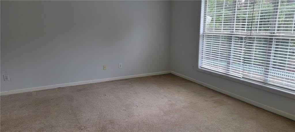 3748 Jackson Bluff Dr - Photo 6 of 9