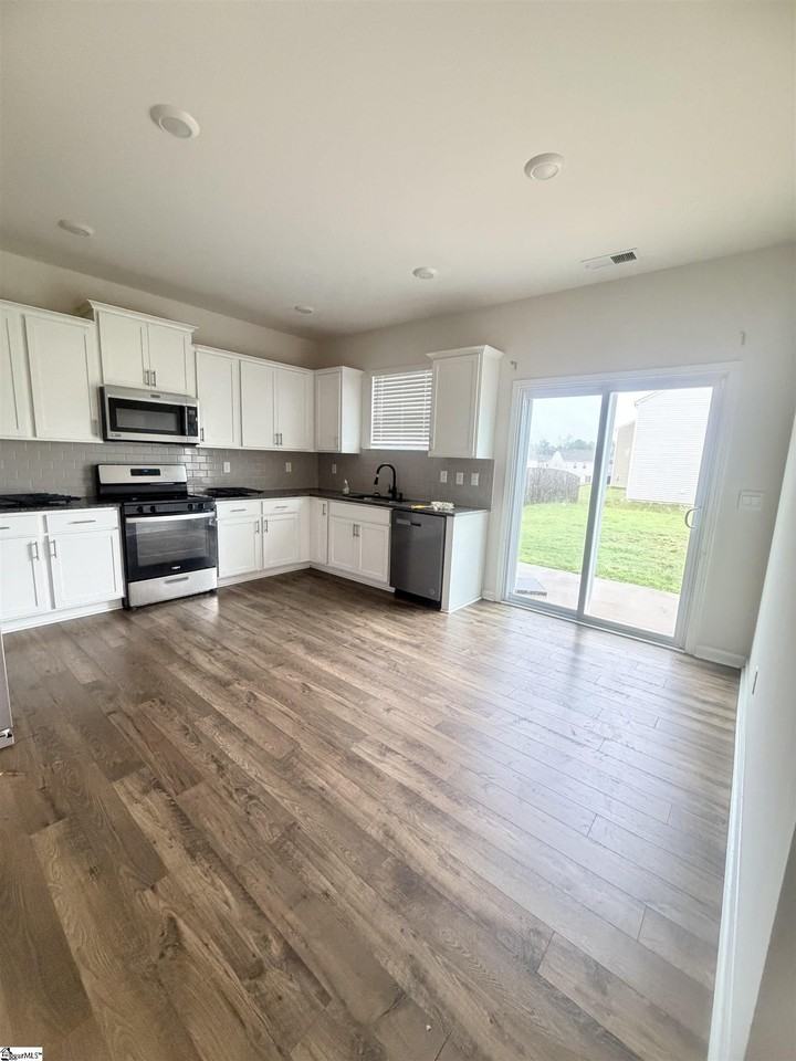 312 Callerton Dr - Photo 6 of 14