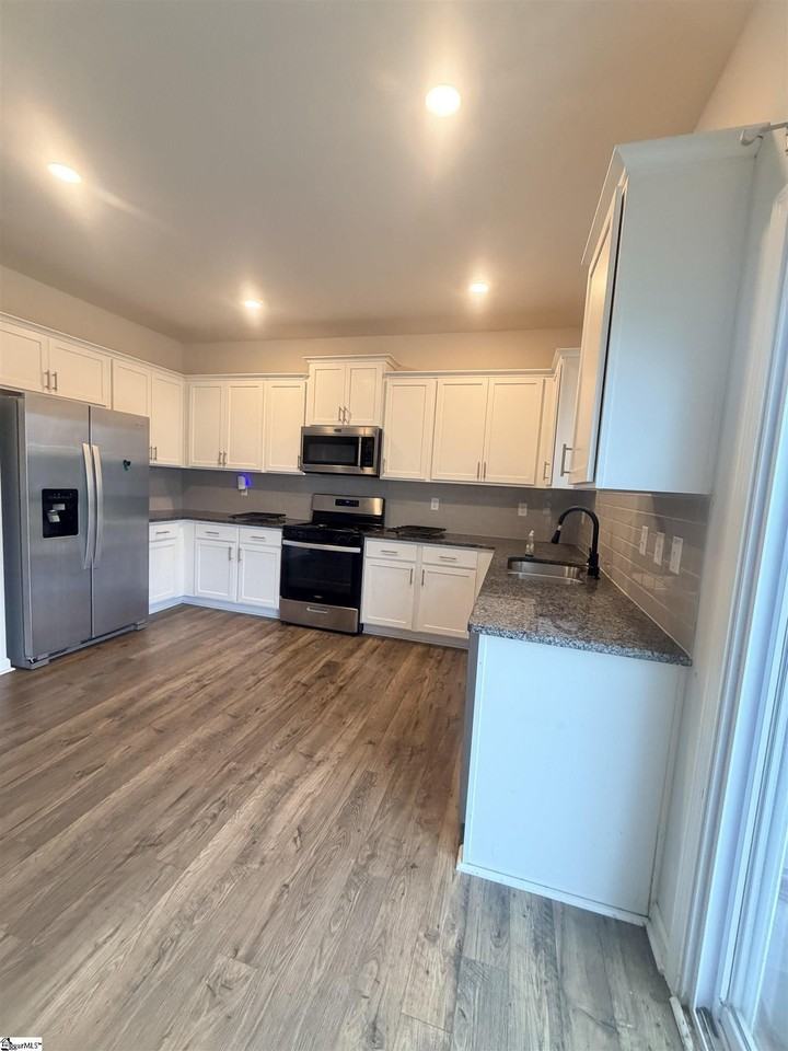 312 Callerton Dr - Photo 7 of 14