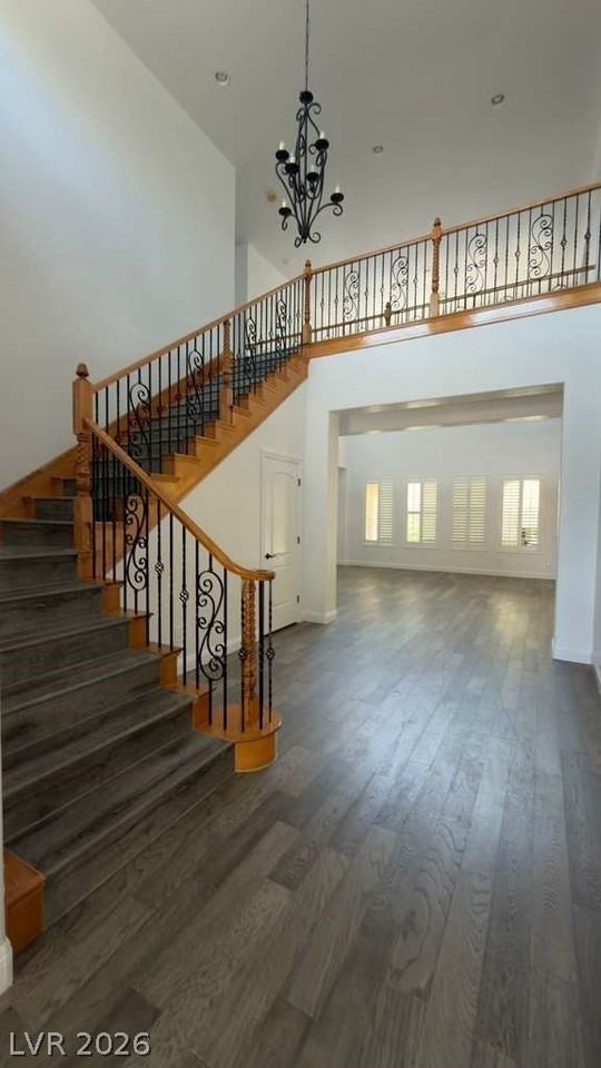 2321 Martinique Ave - Photo 3 of 49