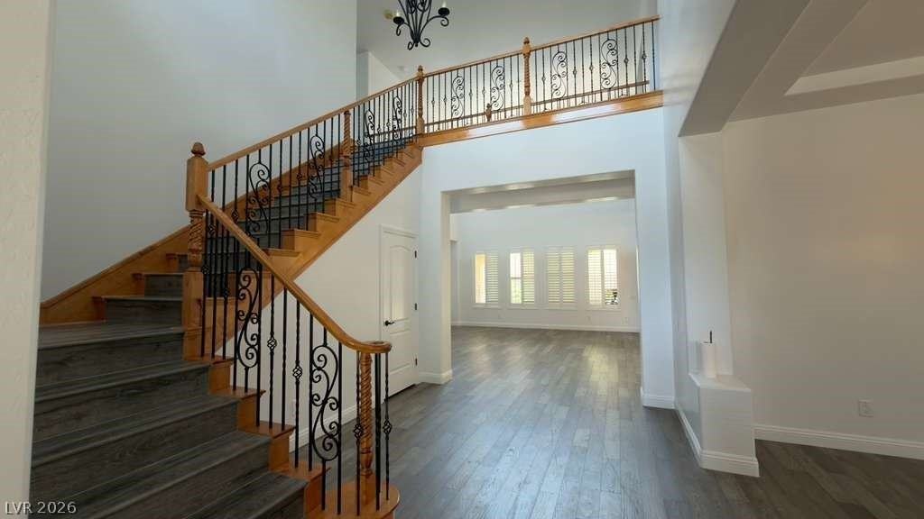 2321 Martinique Ave - Photo 4 of 49