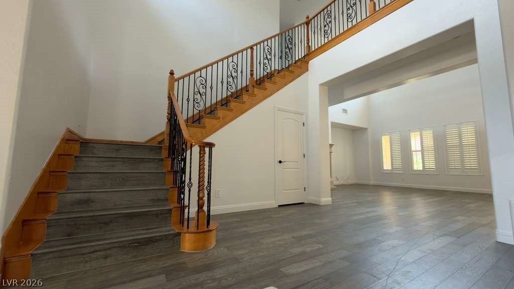 2321 Martinique Ave - Photo 5 of 49