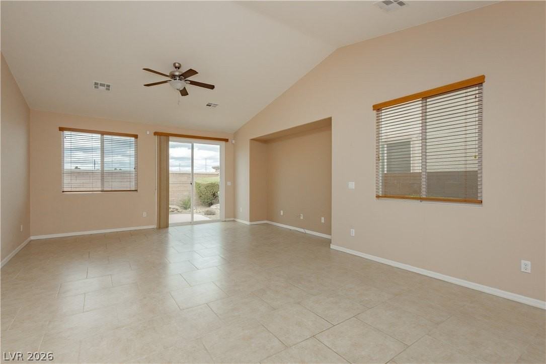 11220 Robin Park Ave - Photo 6 of 36