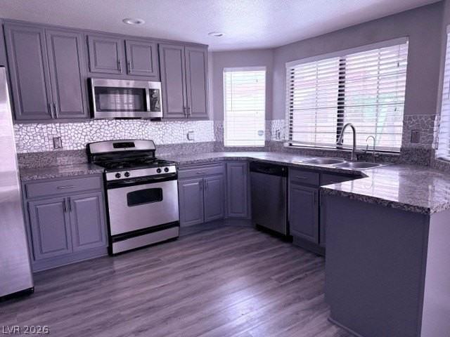 9004 Pebble Shore Ct - Photo 4 of 23