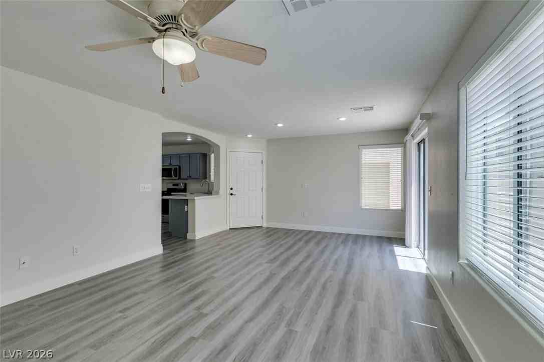 5011 Groveland Ave - Photo 3 of 27