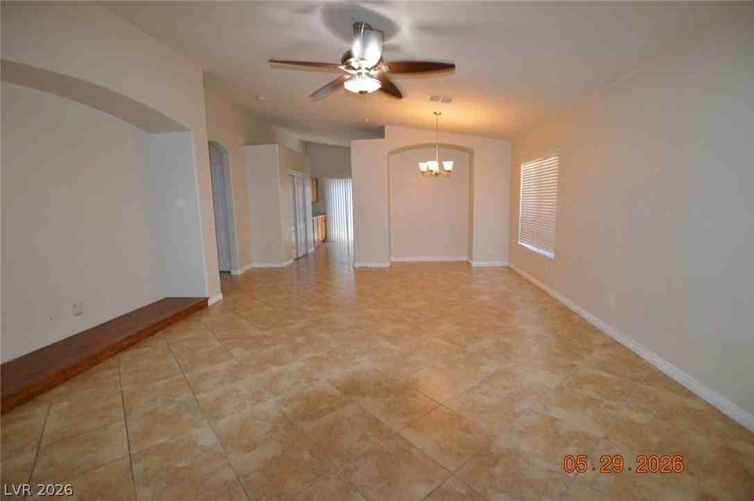 8398 Hollywood Hills Ave - Photo 5 of 20