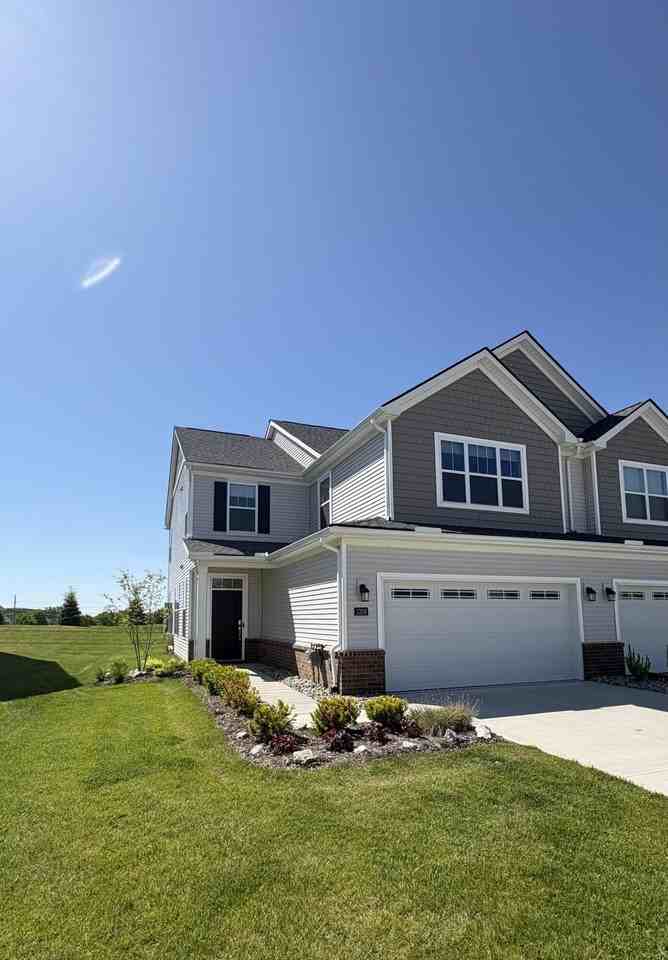 1206 Salt Springs Dr