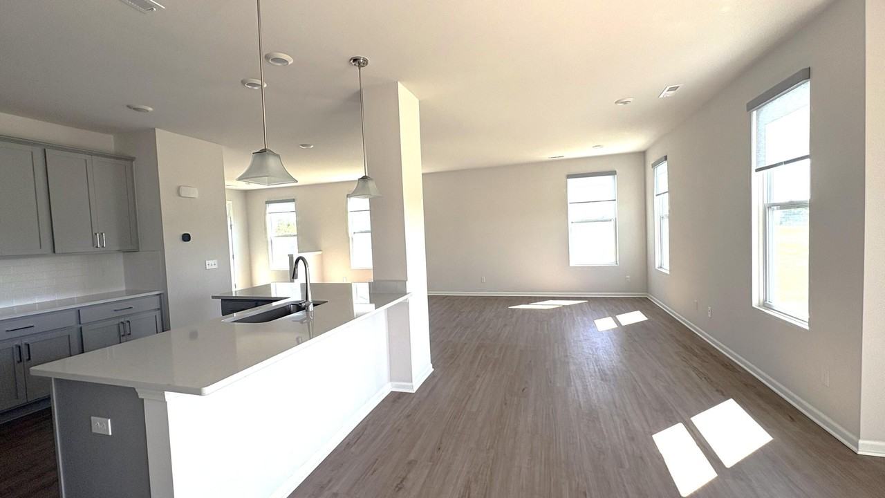 1206 Salt Springs Dr - Photo 5 of 14