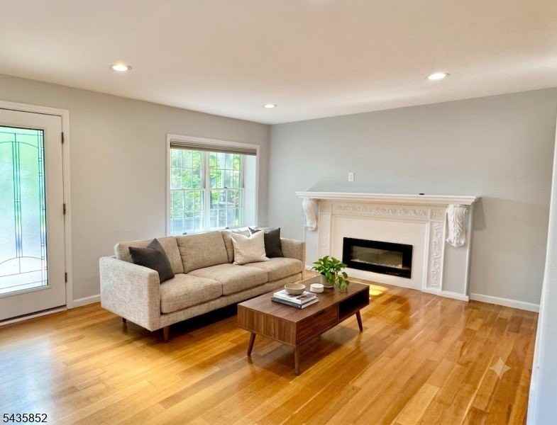 15 Nestro Rd - Photo 3 of 10
