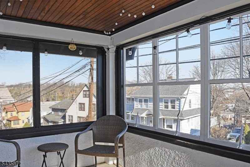 42 Olyphant Dr - Photo 2 of 18