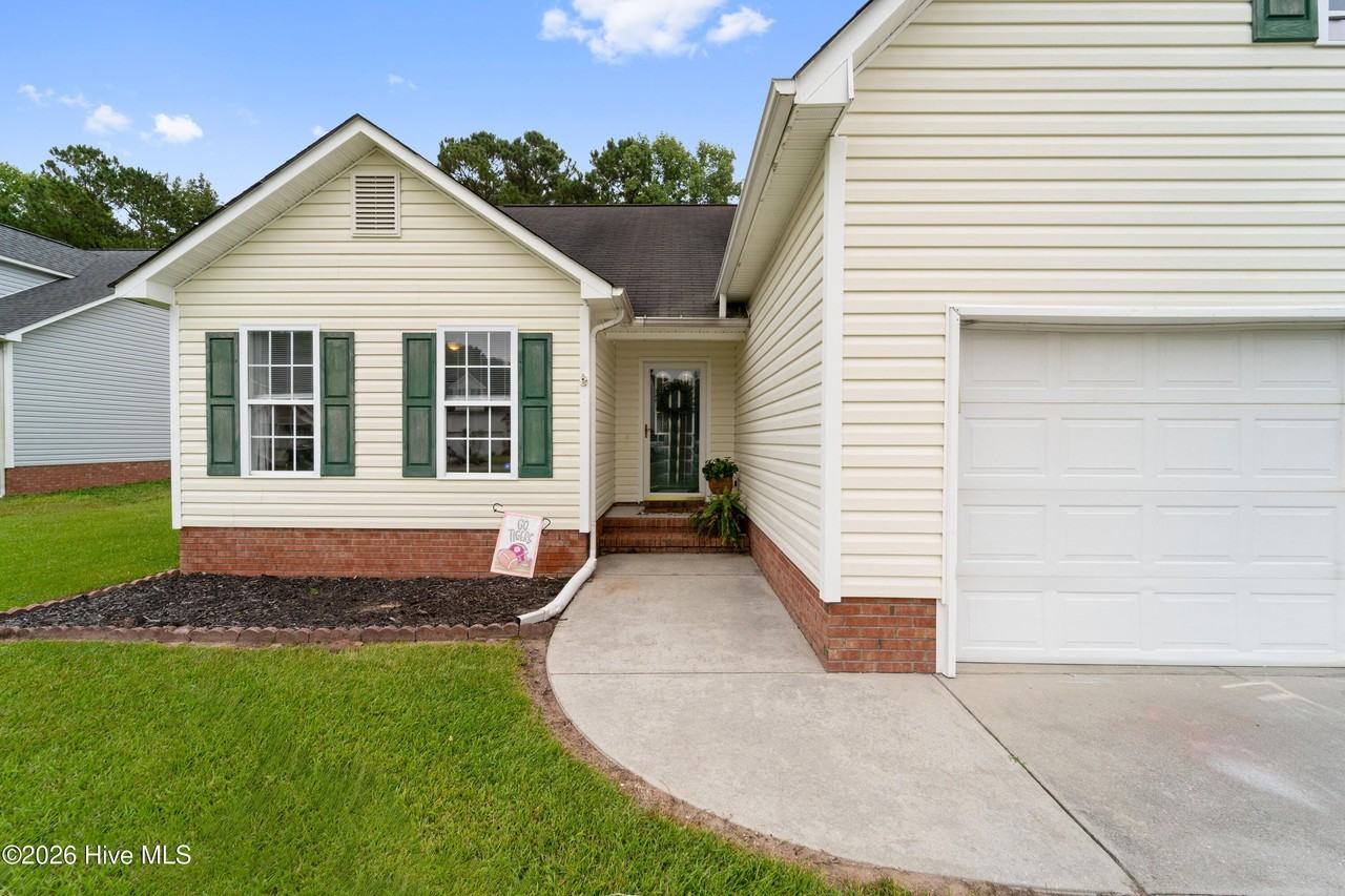 183 Bridlewood Dr - Photo 3 of 34