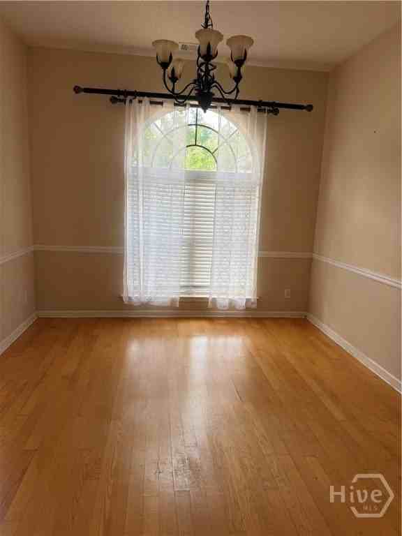 275 Silver Brook Cir - Photo 5 of 18