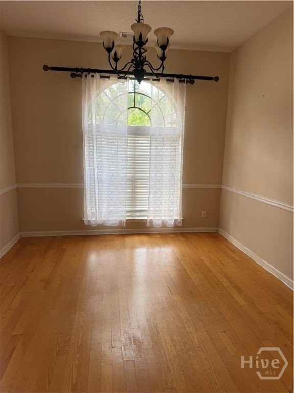 275 Silver Brook Cir - Photo 6 of 18