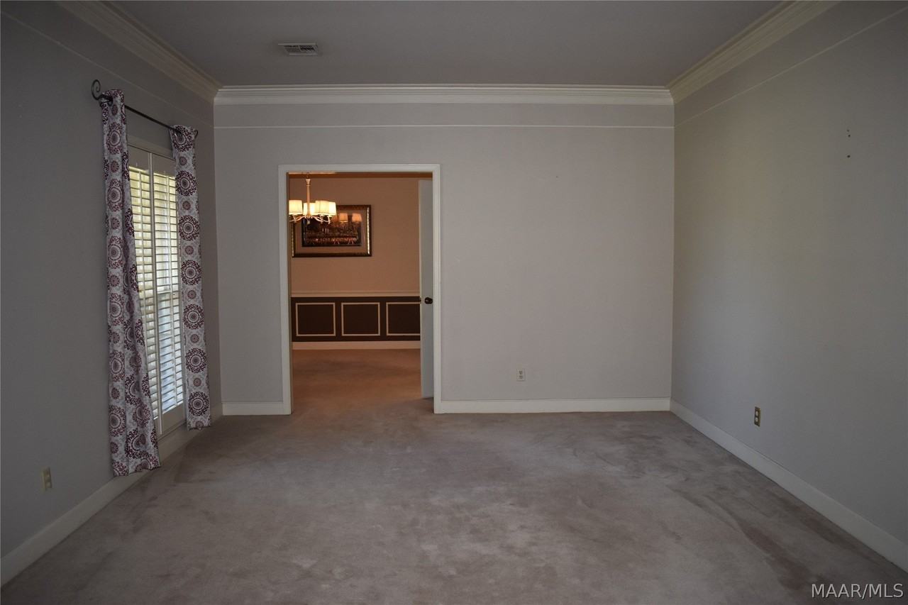 414 Arrowhead Dr - Photo 7 of 41