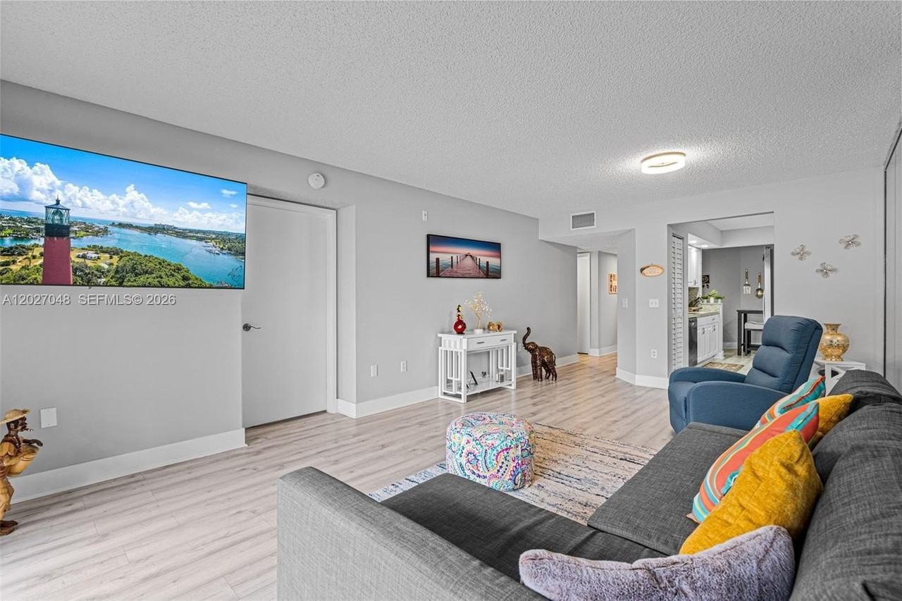 13355 Sw 16th Ct #211E - Photo 6 of 35