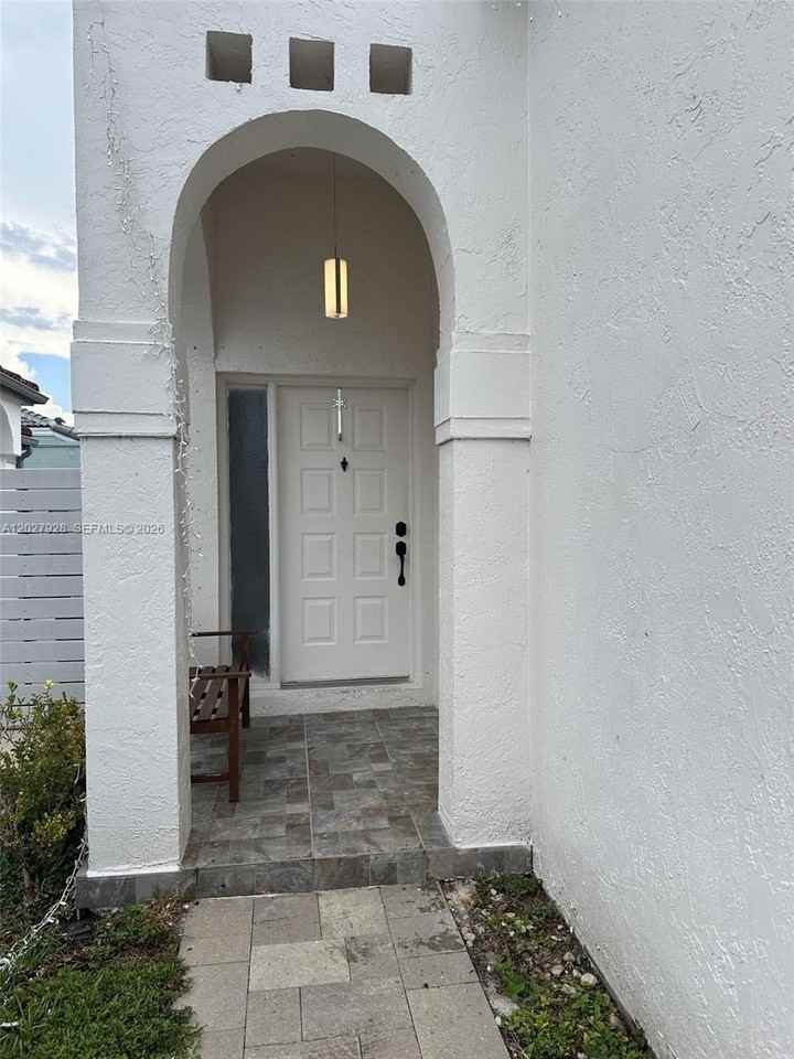 680 Nw 124th Pl #NA - Photo 2 of 20