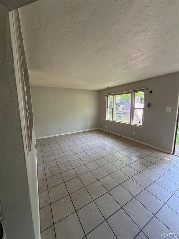 9819 Vickie Pl - Photo 7 of 9