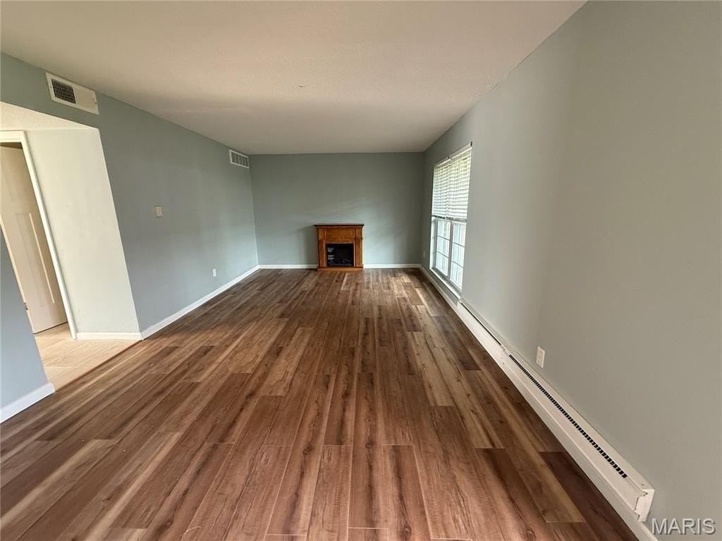 846 Dumont Pl - Photo 4 of 33