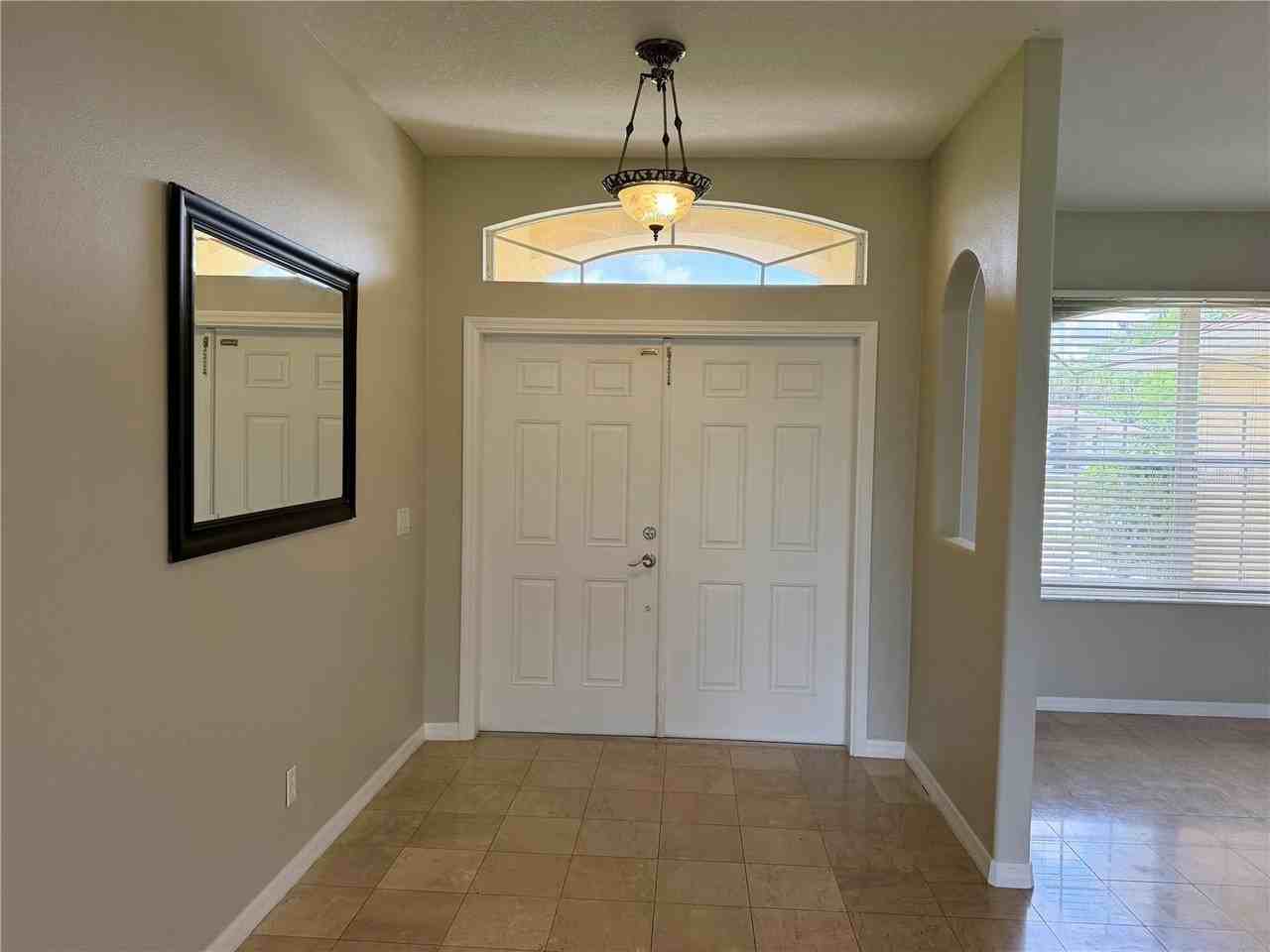 1204 S San Mateo Dr - Photo 3 of 38