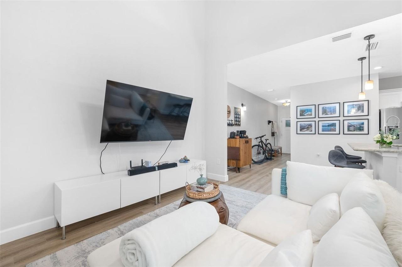 7390 Nw 47th Way - Photo 4 of 30